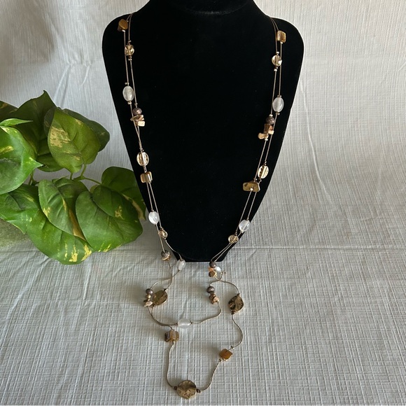 🤎 Gold Tone Double Strand Beaded Necklace - Picture 1 of 10
